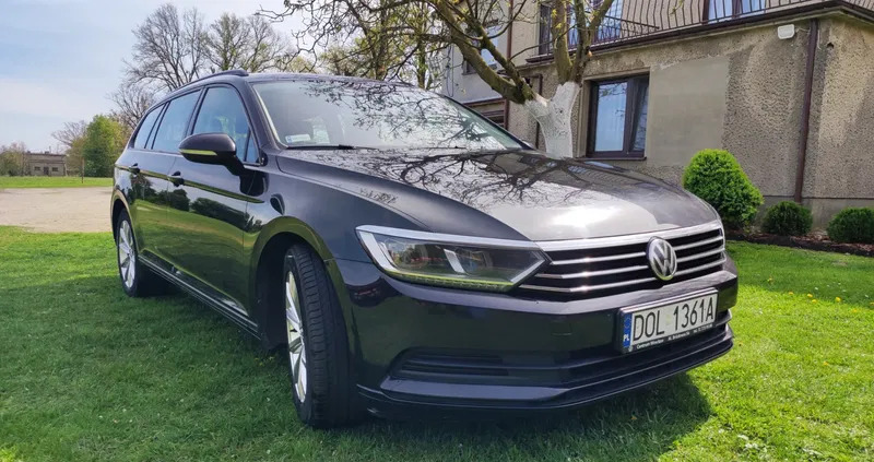 syców Volkswagen Passat cena 55900 przebieg: 307000, rok produkcji 2017 z Syców